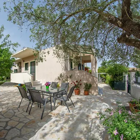 Niki's Country House Διαμέρισμα *